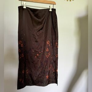 Byetcetere women’s skirt Size 4